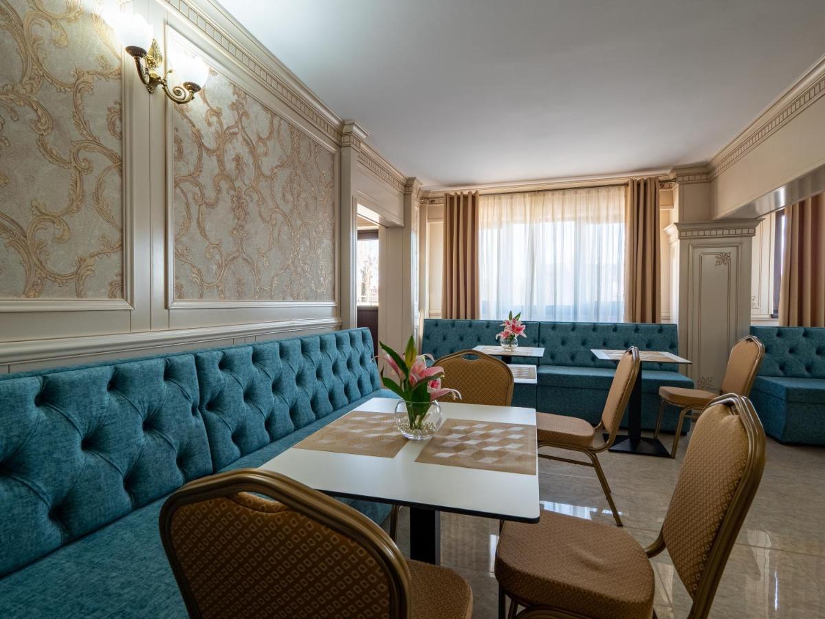 Hotel Orient Galati Buitenkant foto